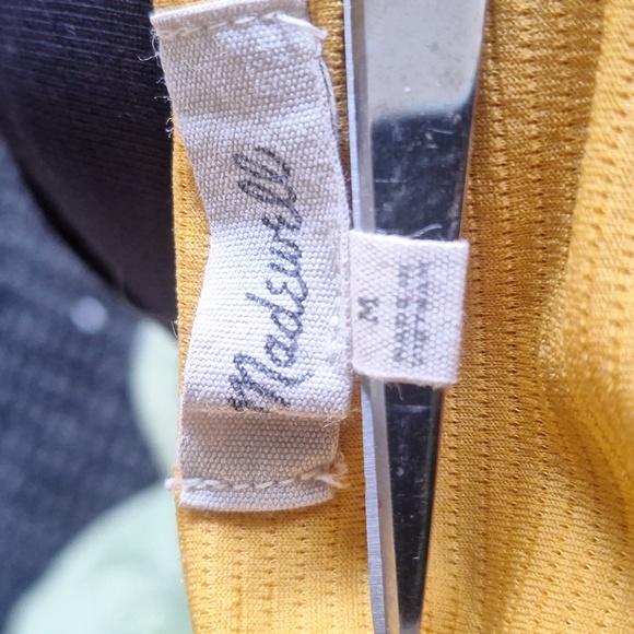 Madewell Gold Two Teared Halter w/Criss/Cross Straps Size Med - Picture 4 of 5